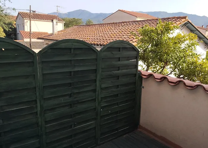 Holiday home Maison 2 Faces Centre Watchtower