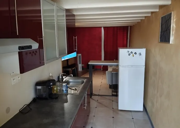 Holiday home Maison 2 Faces Centre Watchtower